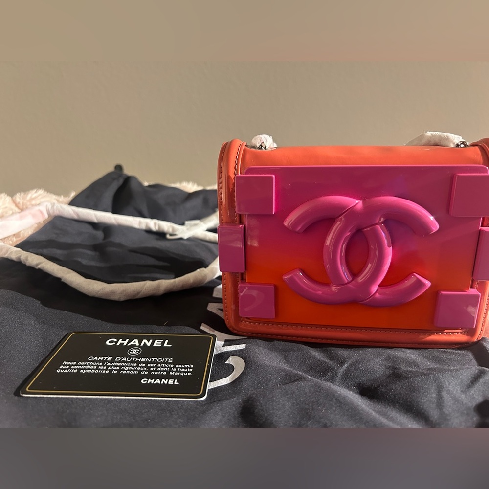 Chic Pink and Orange Designer limited edition spring 2014 Chanel bag! #chanel
